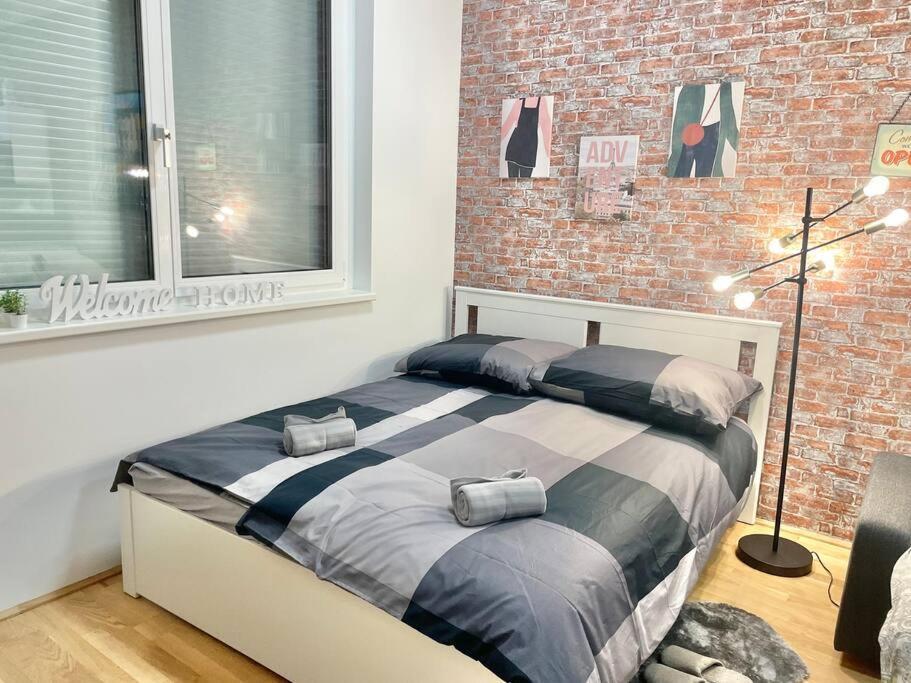 Premium Apartment With Terrace, A/C, Free Wifi And Netflix Wiedeń Zewnętrze zdjęcie